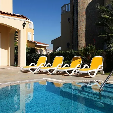 Villa Palm 4